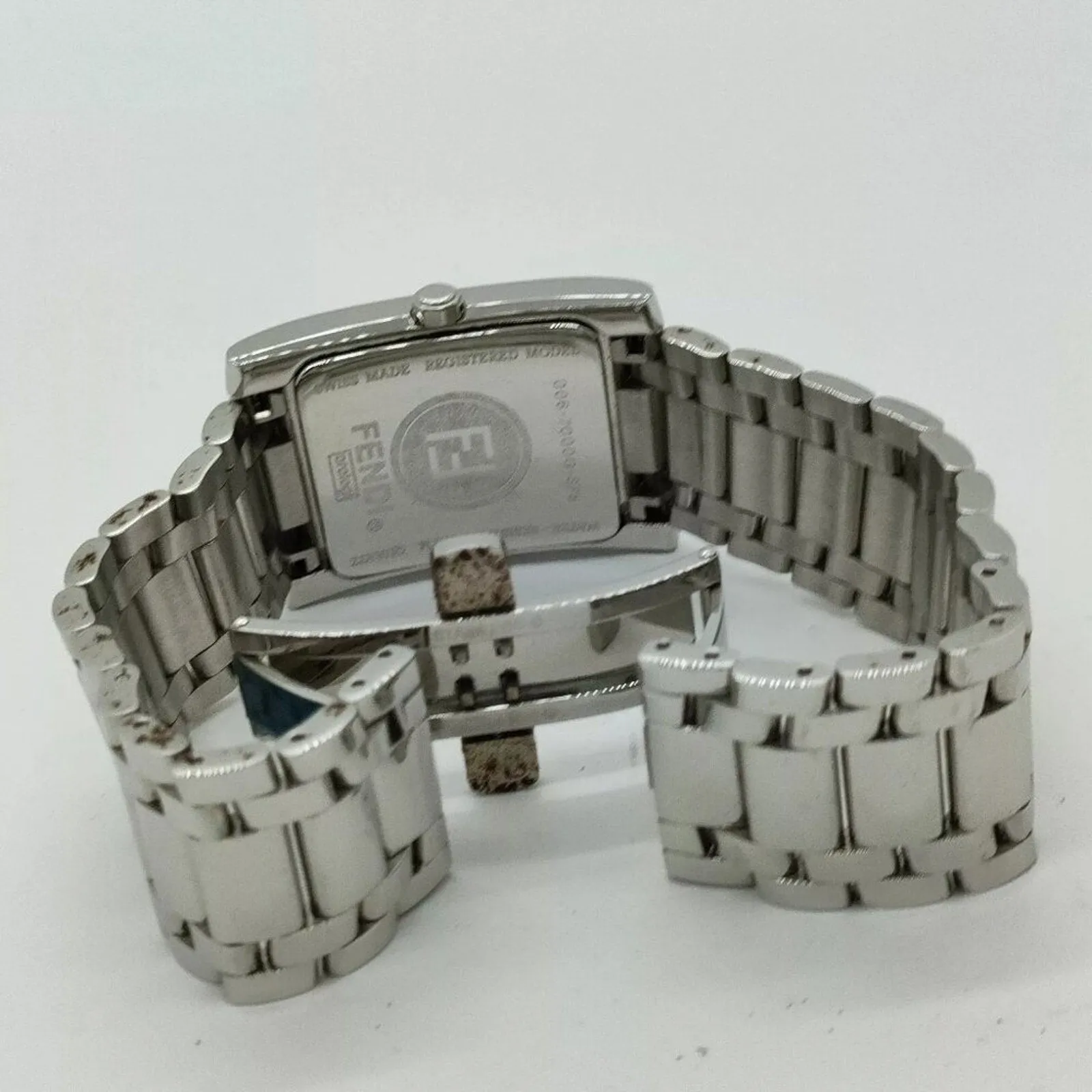 100% Authentic Fendi Watch 7000G 36mm Unisex Whites X Silver