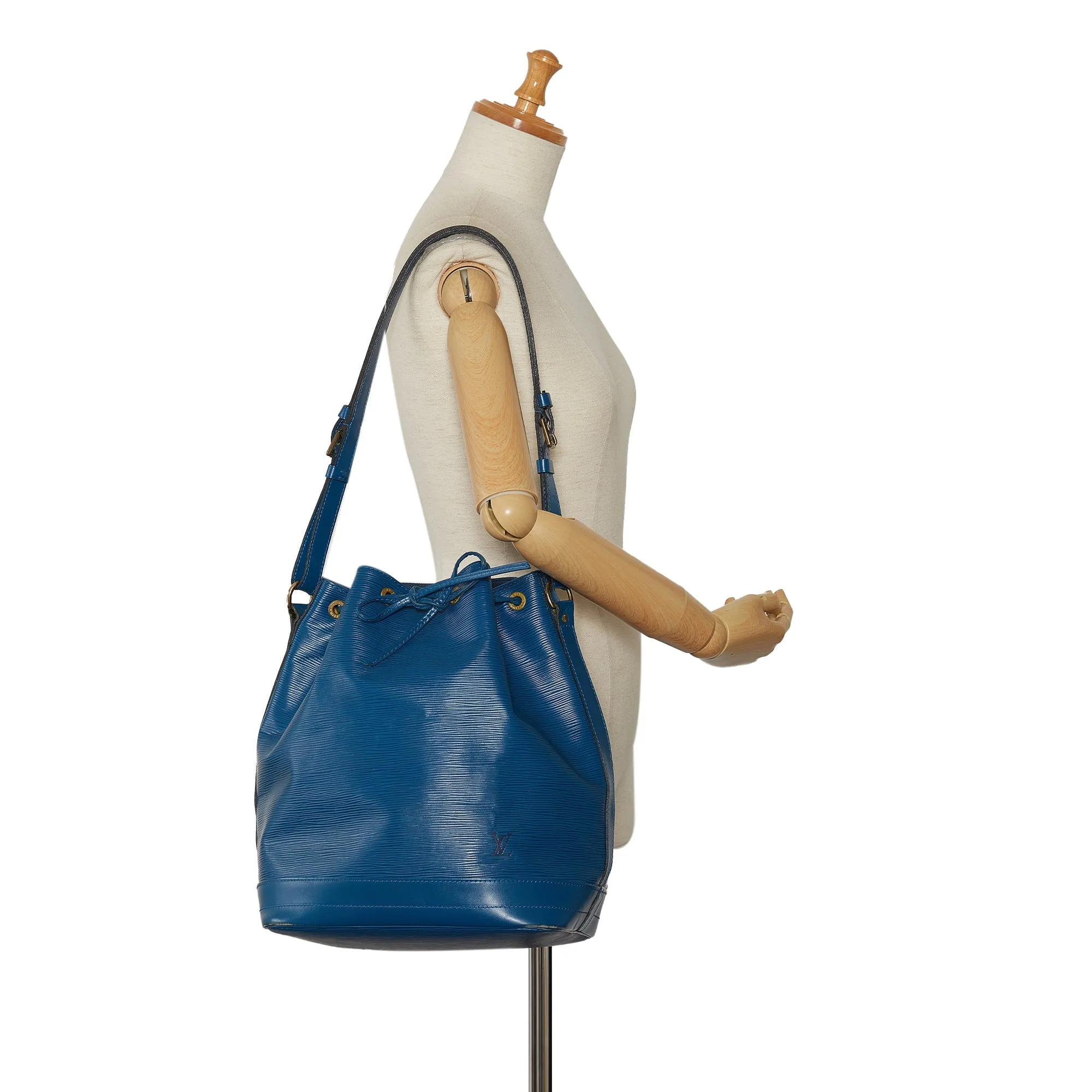 Blue Louis Vuitton Epi Noe GM Bucket Bag