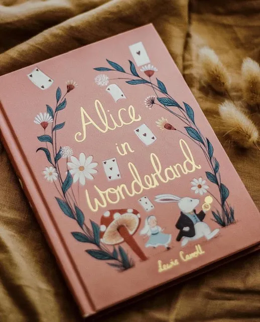 Book - Alice in Wonderland