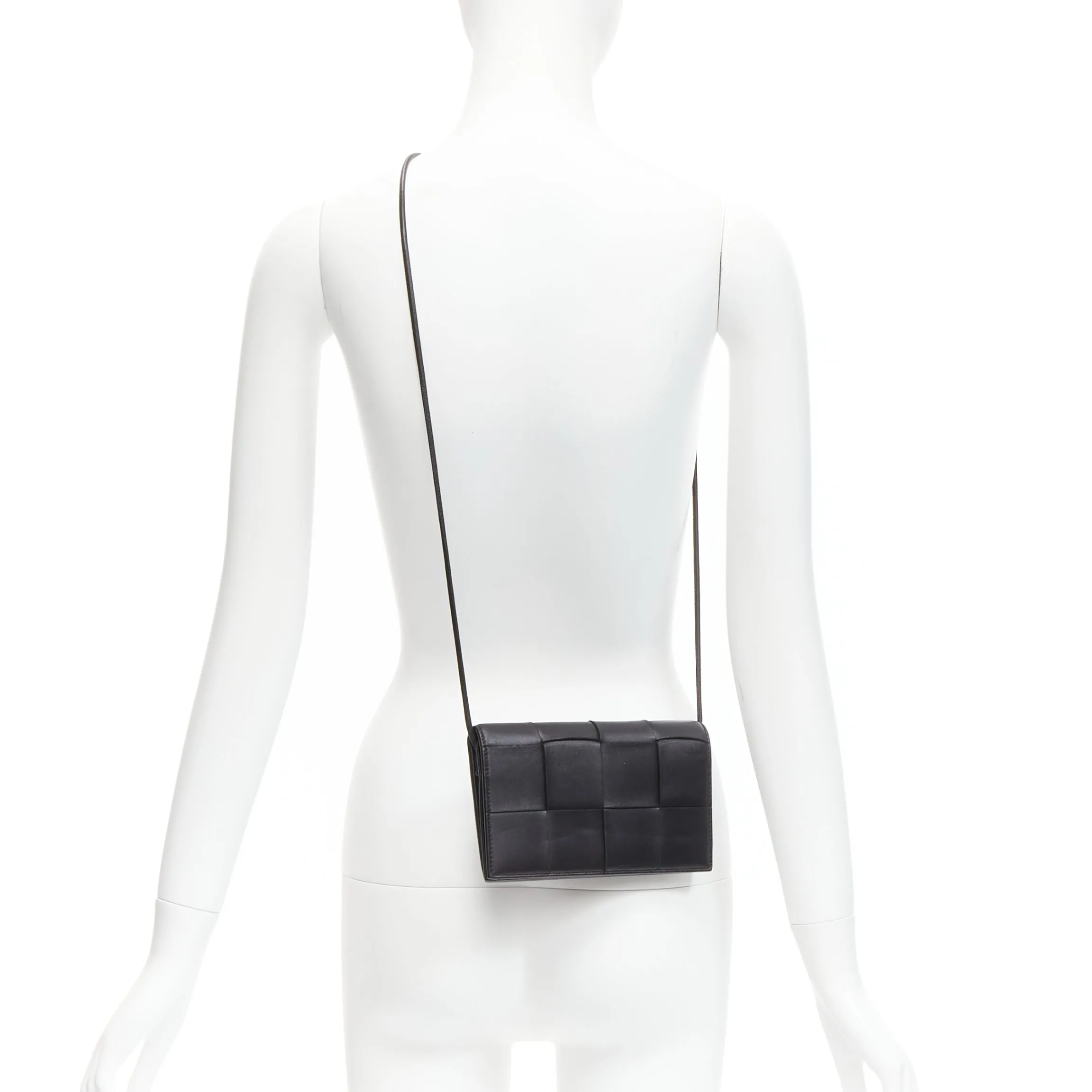 BOTTEGA VENETA Cassette black maxi woven intrecciato leather crossbody mini bag
