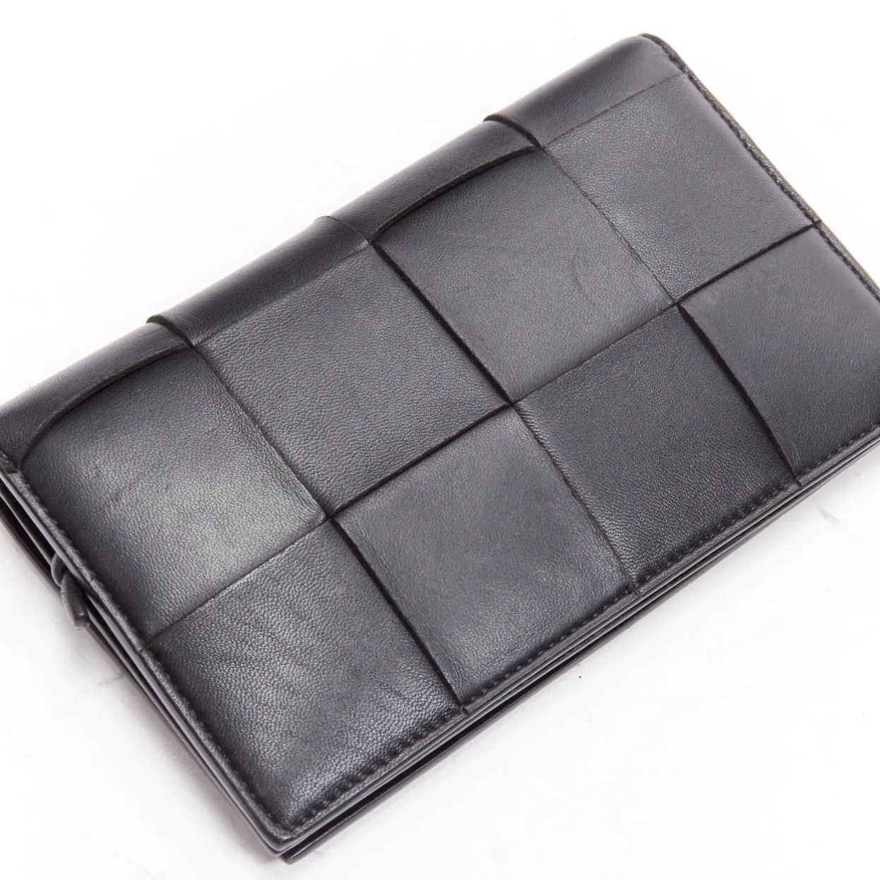 BOTTEGA VENETA Cassette black maxi woven intrecciato leather crossbody mini bag