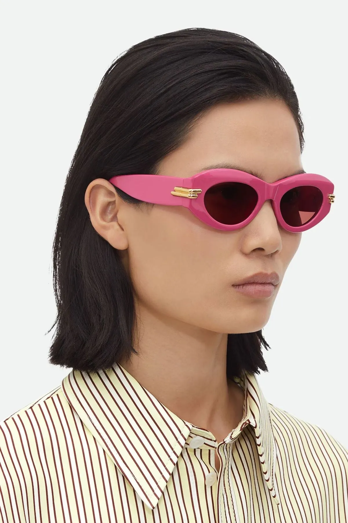 Bottega Veneta Mitre Oval Sunglasses - Fuchsia