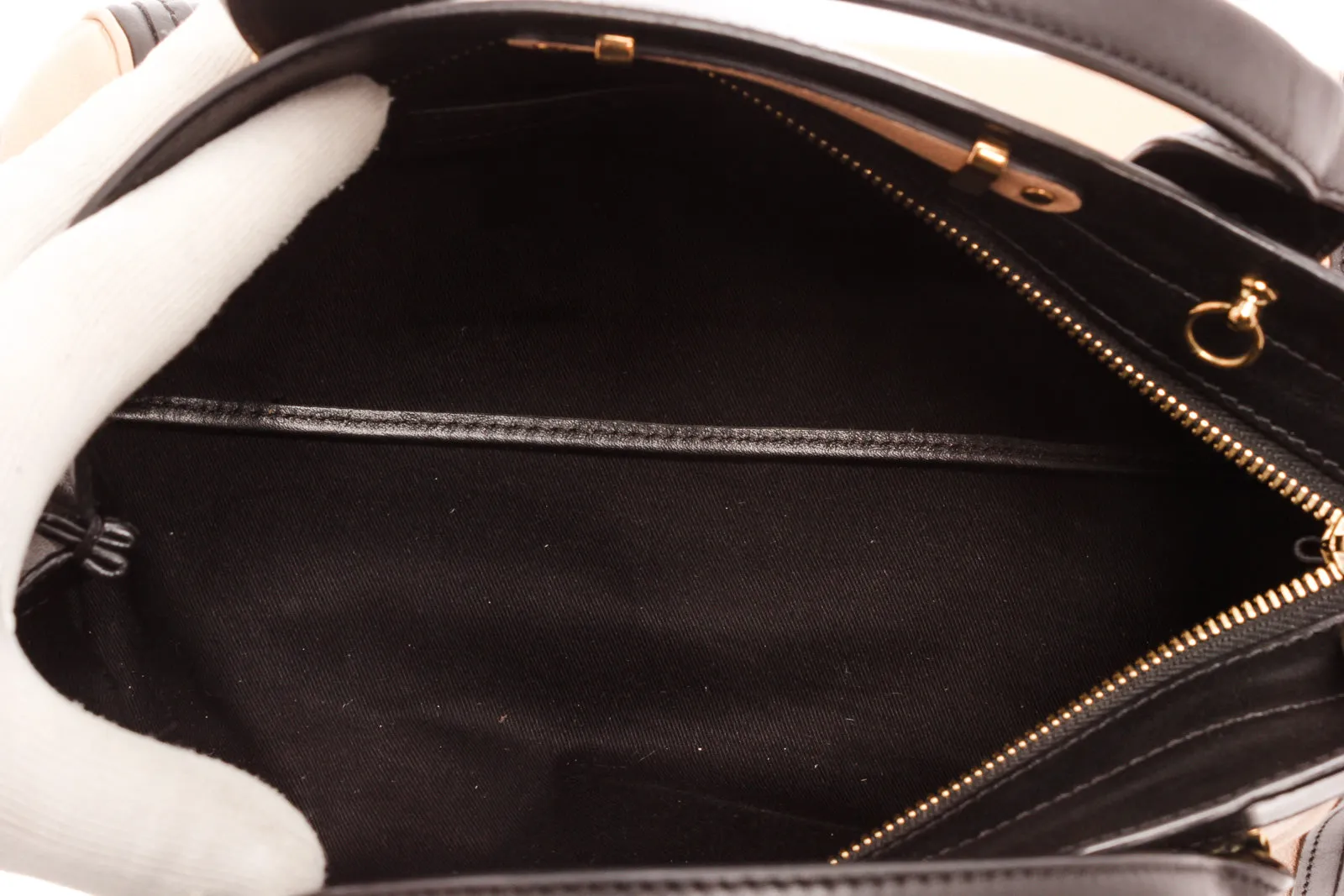 Chloe Black Peach Neutrals Leather Alice MM Shoulder Bag
