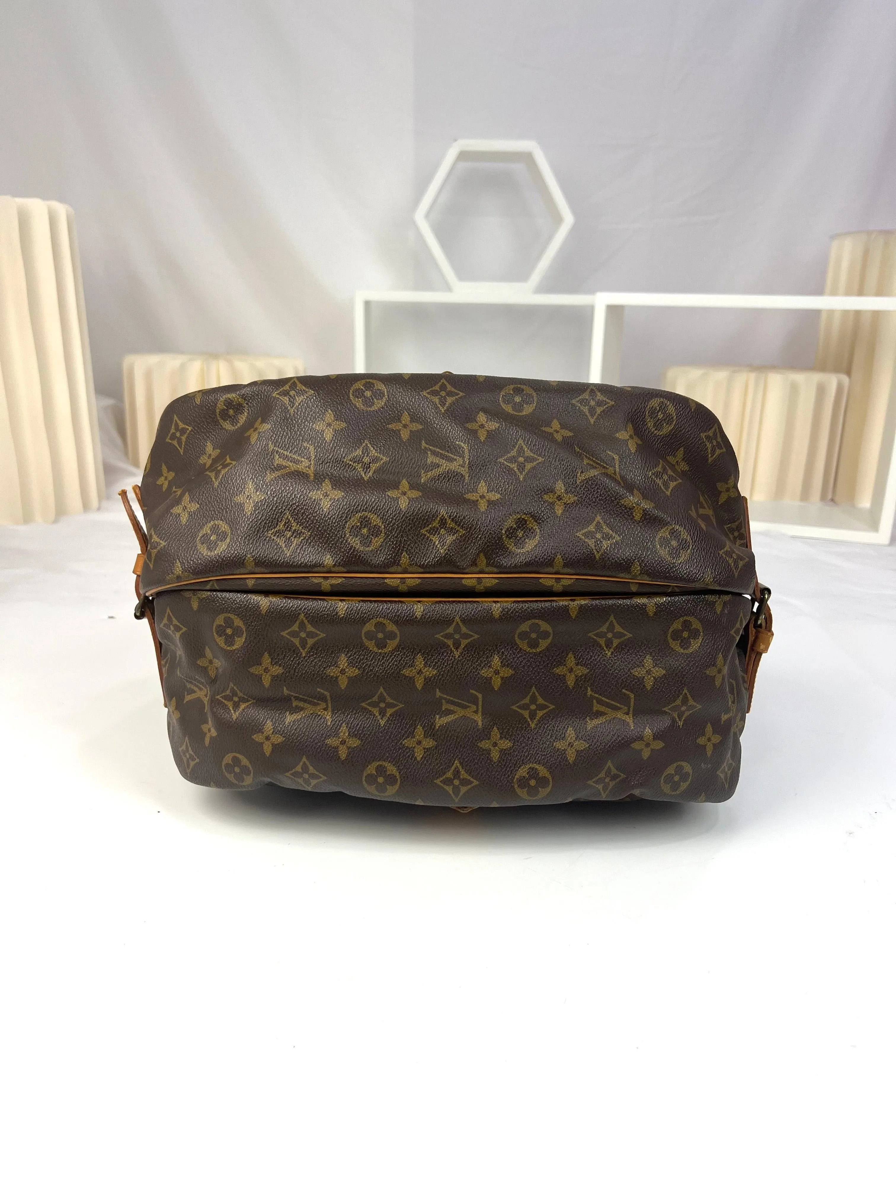 LOUIS VUITTON  Brown Unisex Crossbody Sling Bag