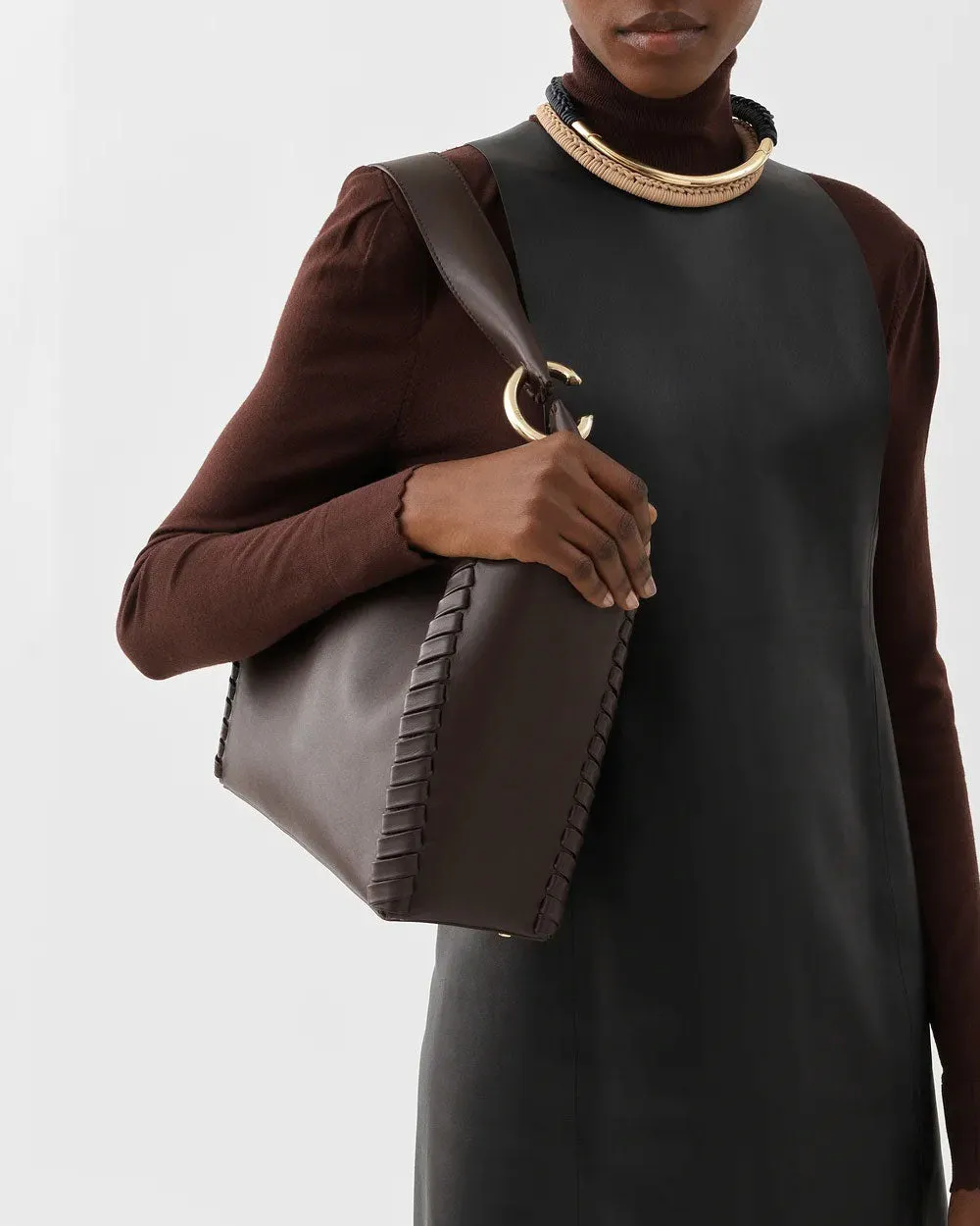 Mate Shoulder Bag in Bold Brown