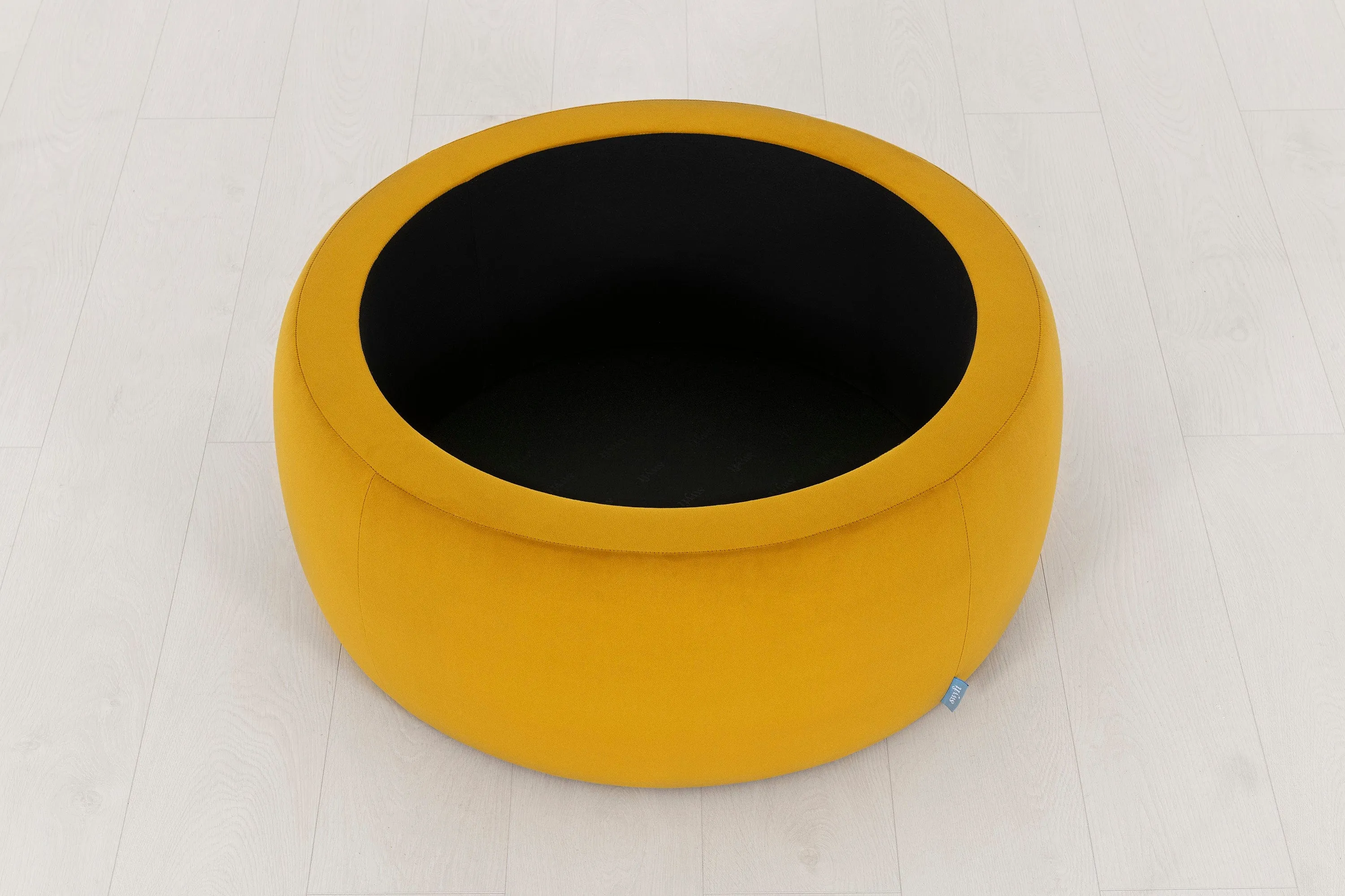 Refurbished Storage 01