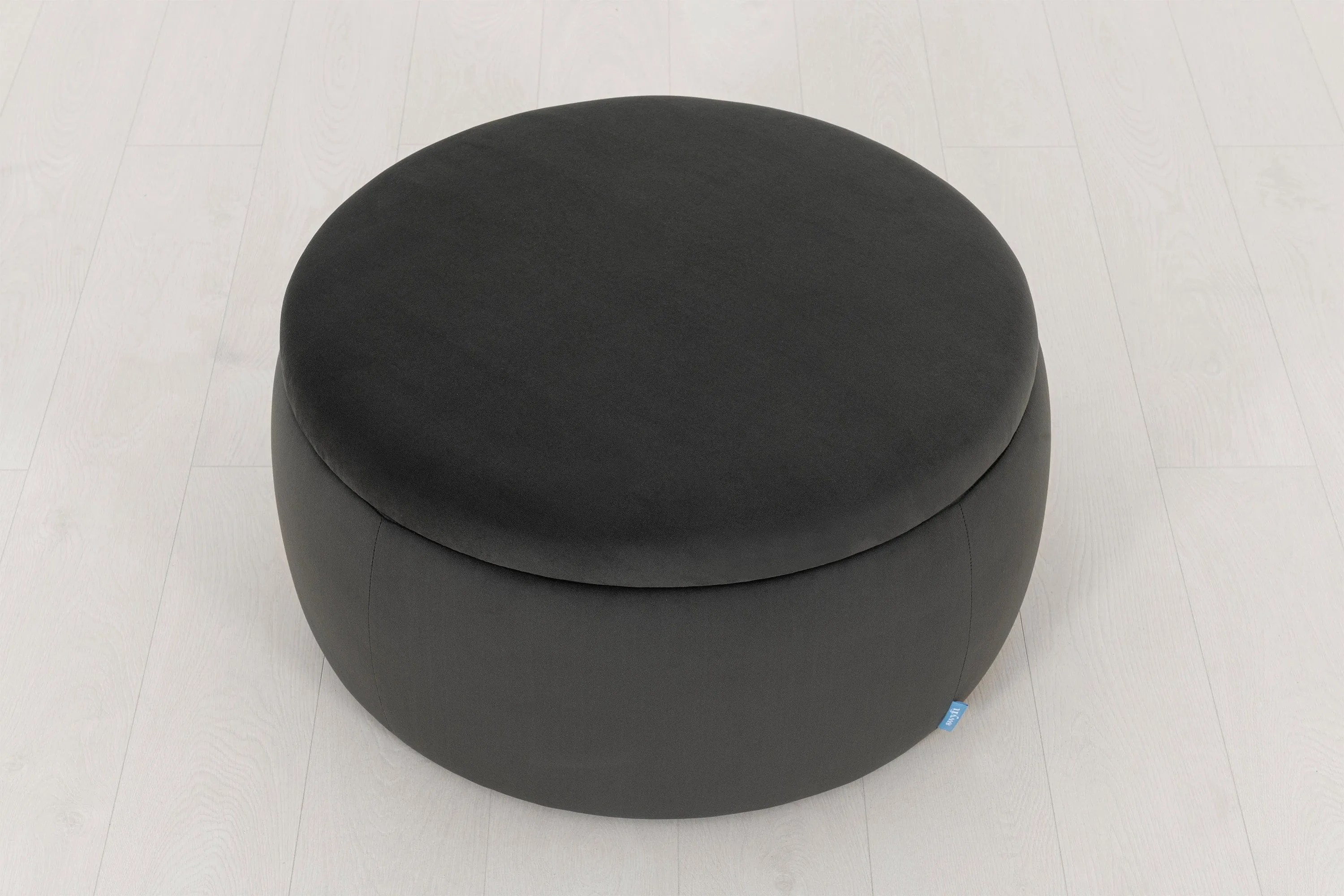 Refurbished Storage 01