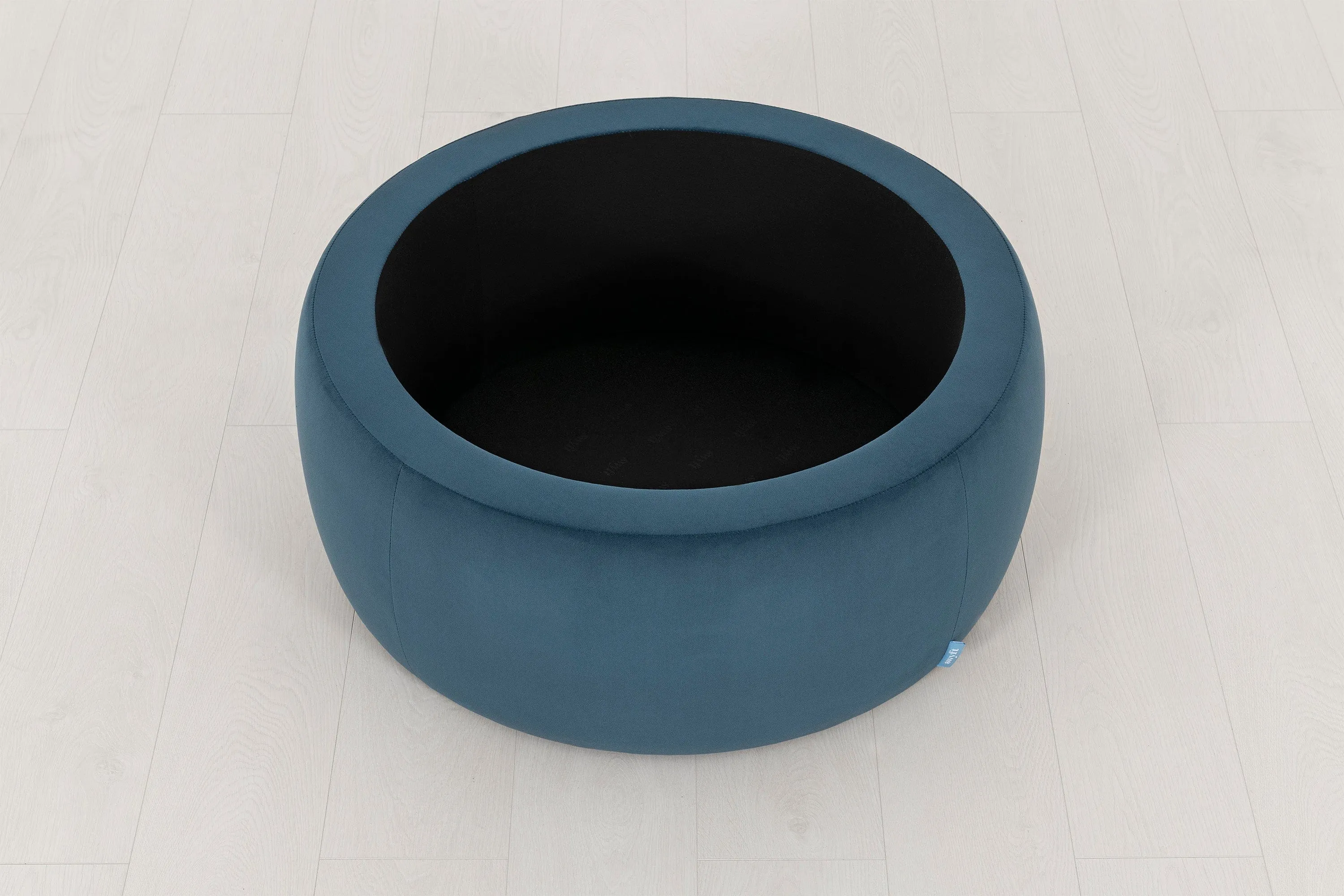 Refurbished Storage 01
