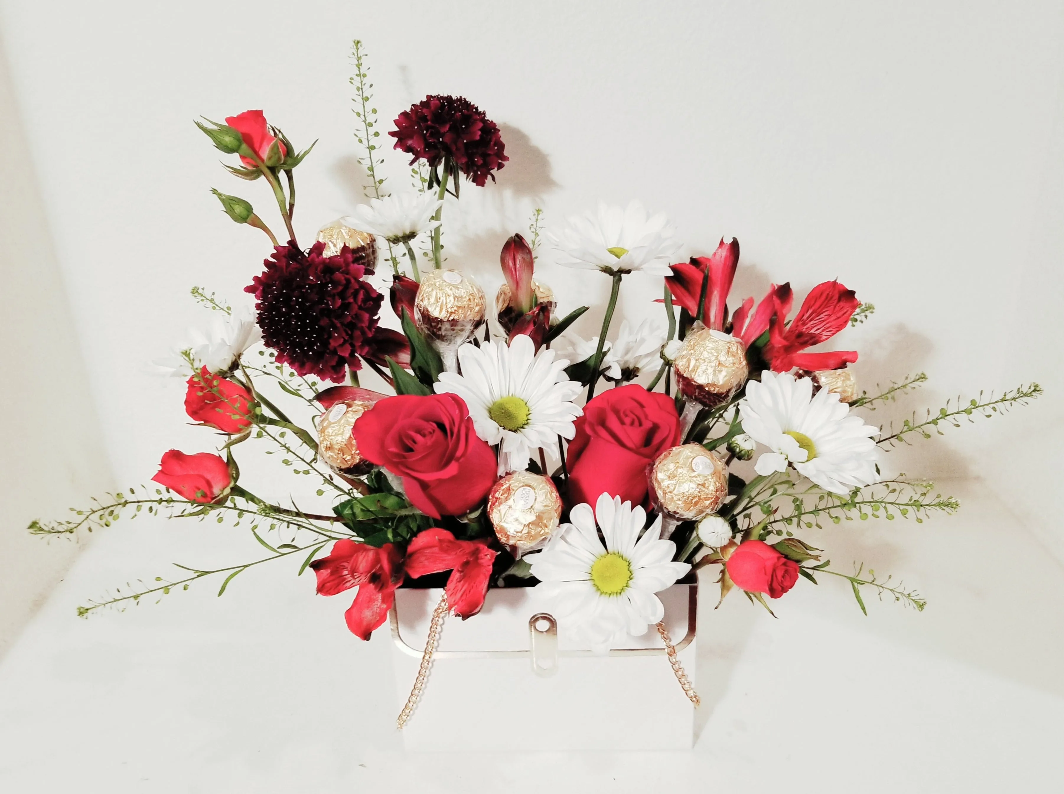Sweet Purse - Chocolate & Red Roses
