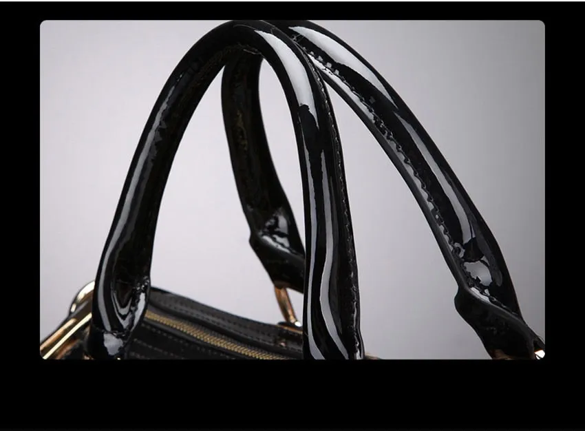 The Transporter Women's Shoulder Bag
